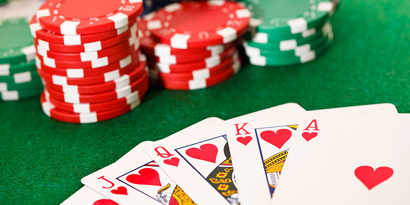Game bài Poker thu hút người người nhờ sự hấp dẫn và kịch tính