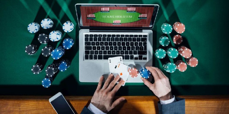 Nên tham gia đánh bài tại Top nhà cái uy tín